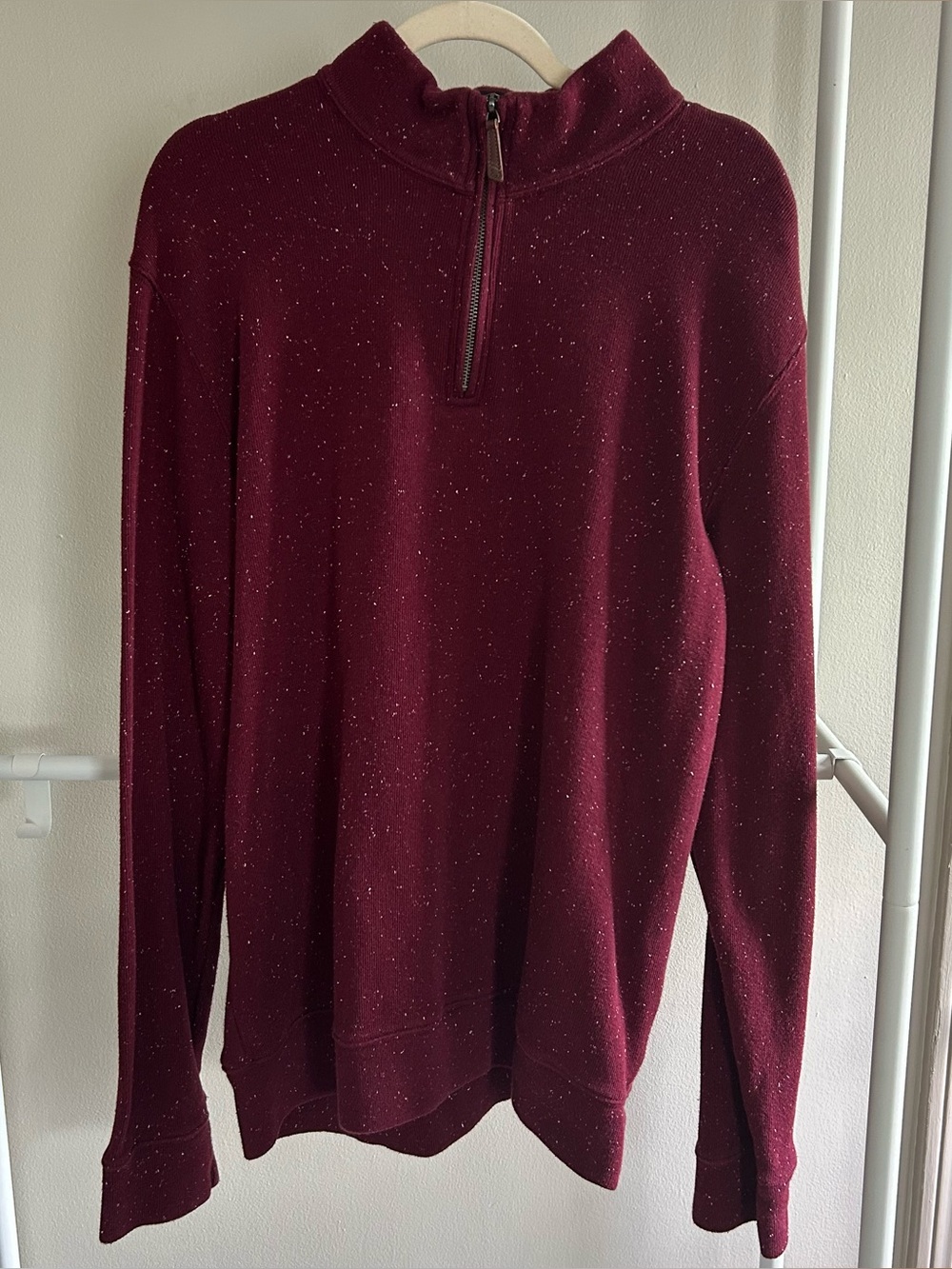 Lands’ End maroon quarter zip with white flecks size L/T 42-44
